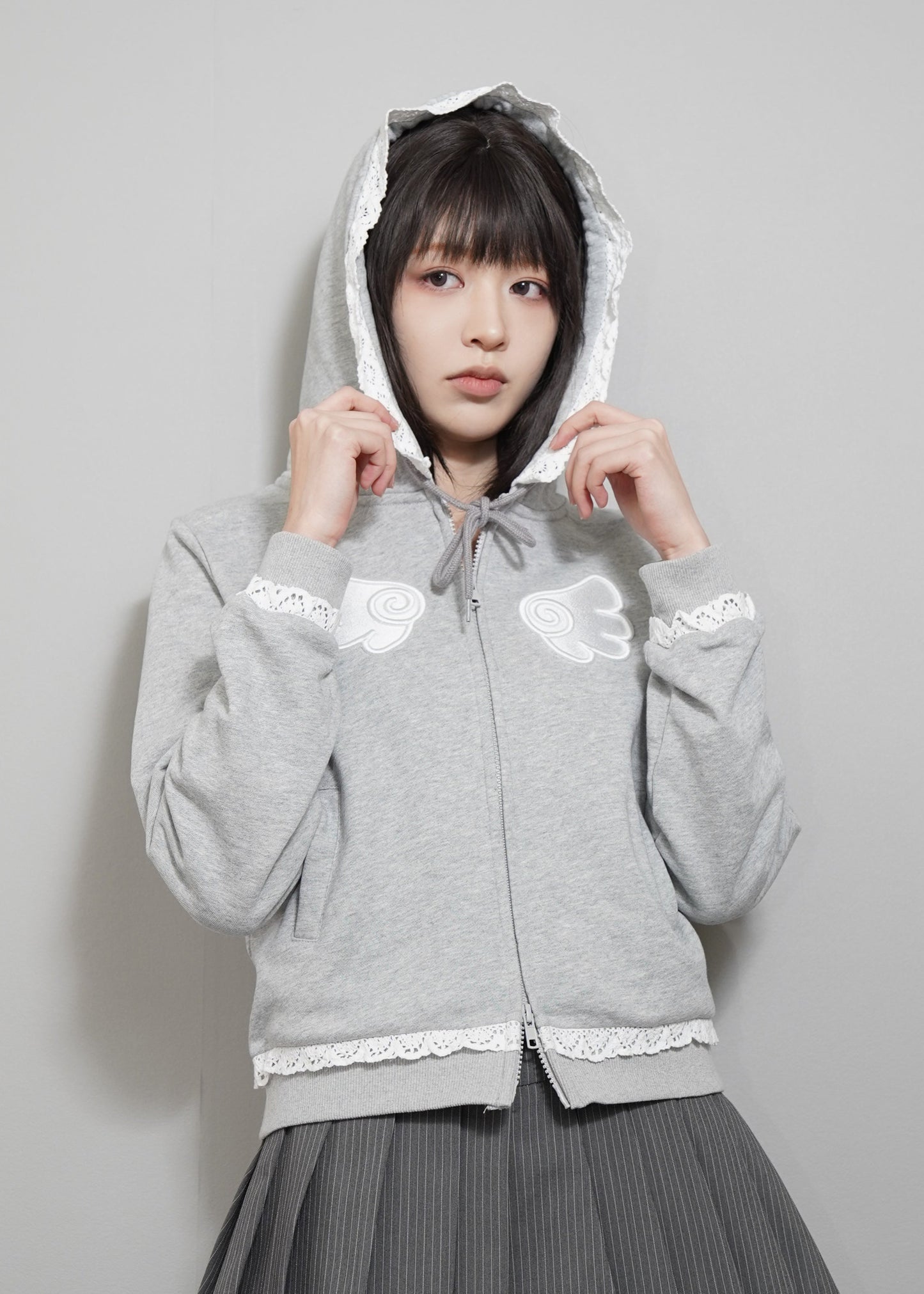 【予約販売】wings lace zip hoodie-GRAY