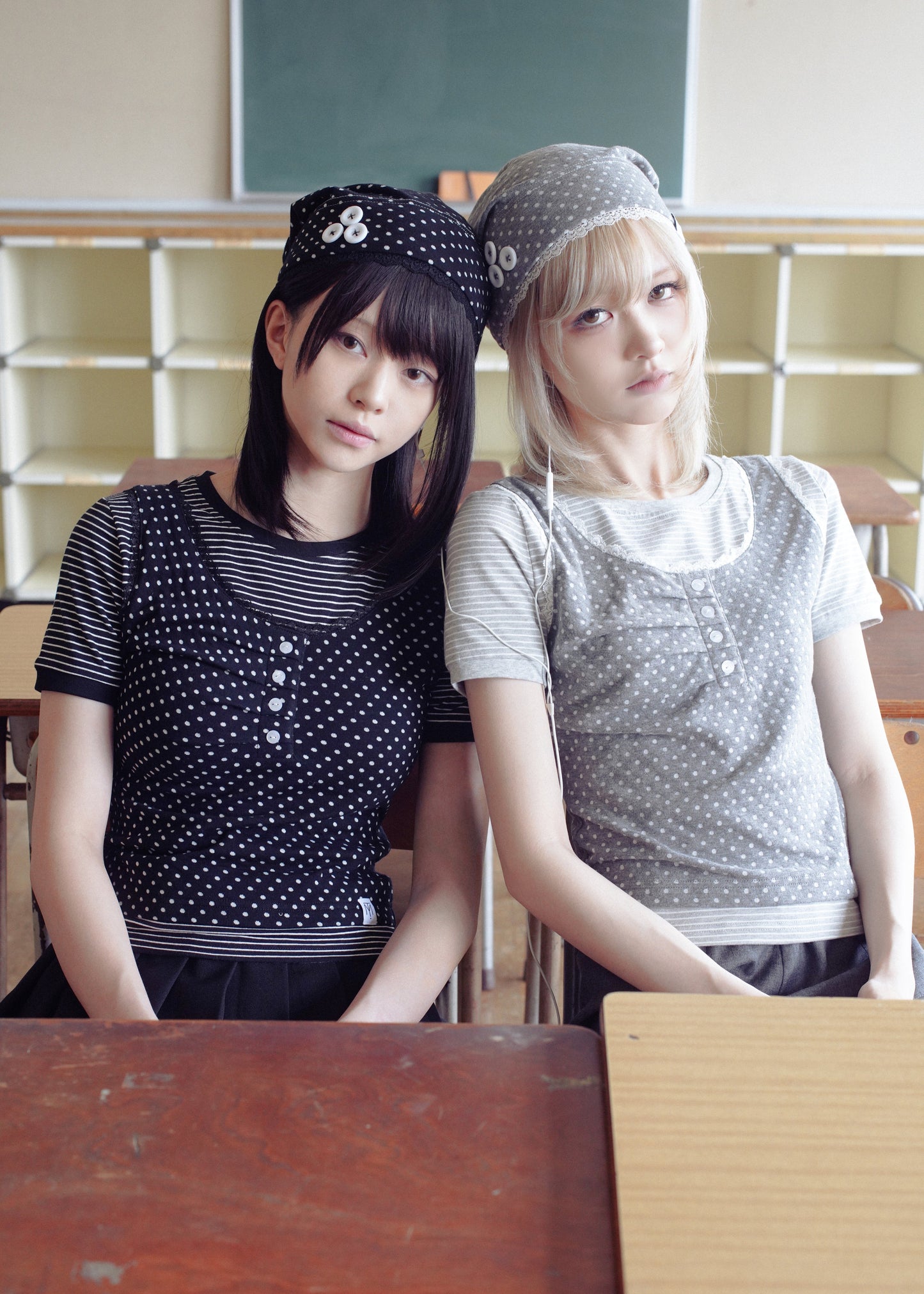 dot button beanie