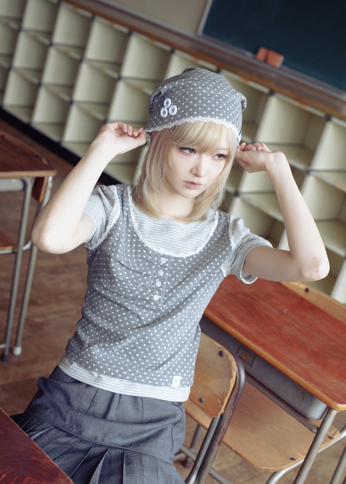 dot button beanie