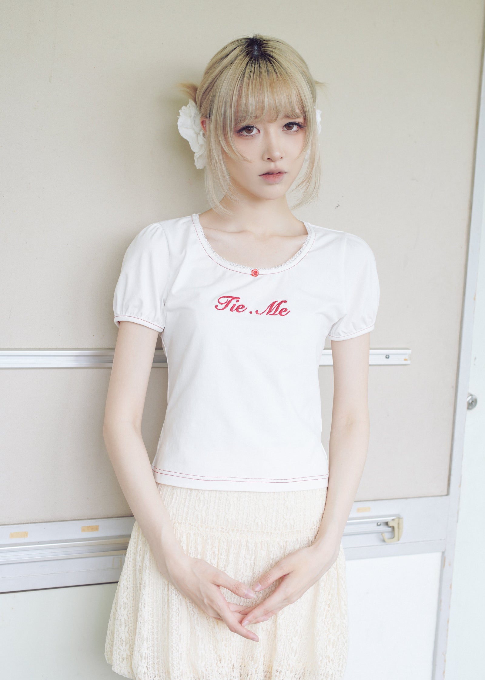 color stitch logo tee