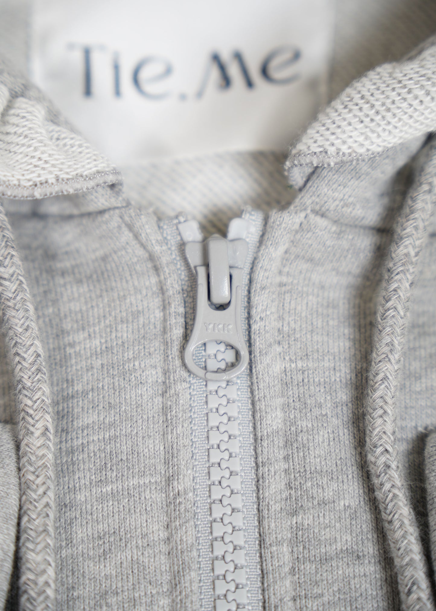 ribbonful zip hoodie