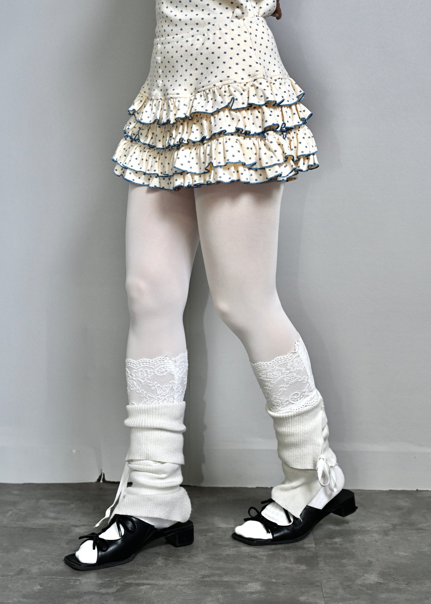 【8月下旬発送】lucky button star short pants