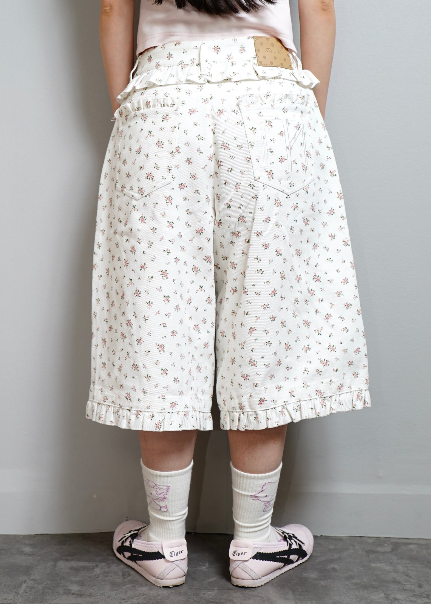 Lily’s petal flower pants