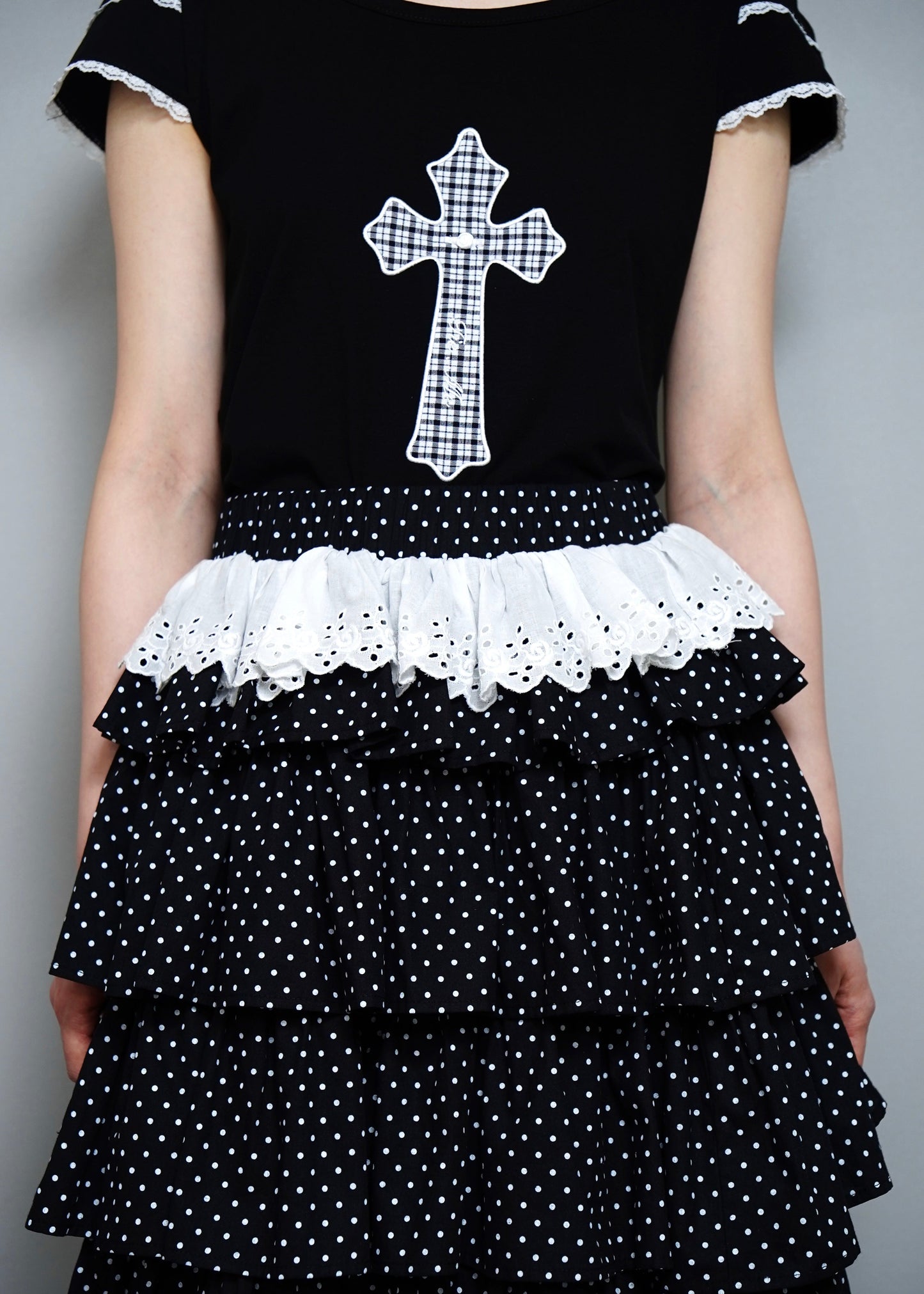 cross rose tee