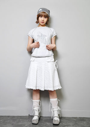 shining strawberry tee