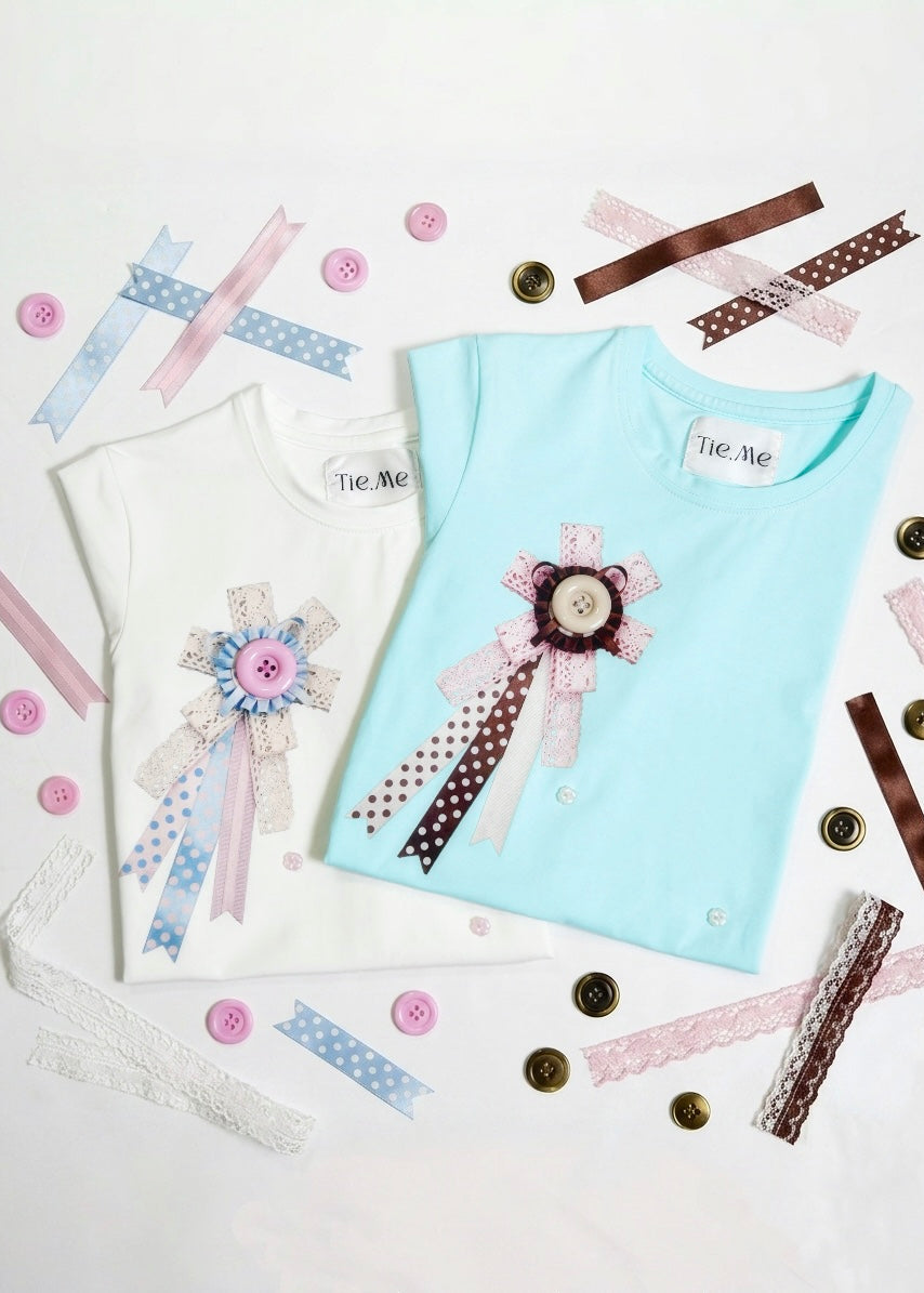 ribbon rosetta button tee