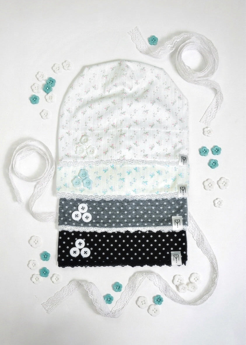 flower button lace beanie