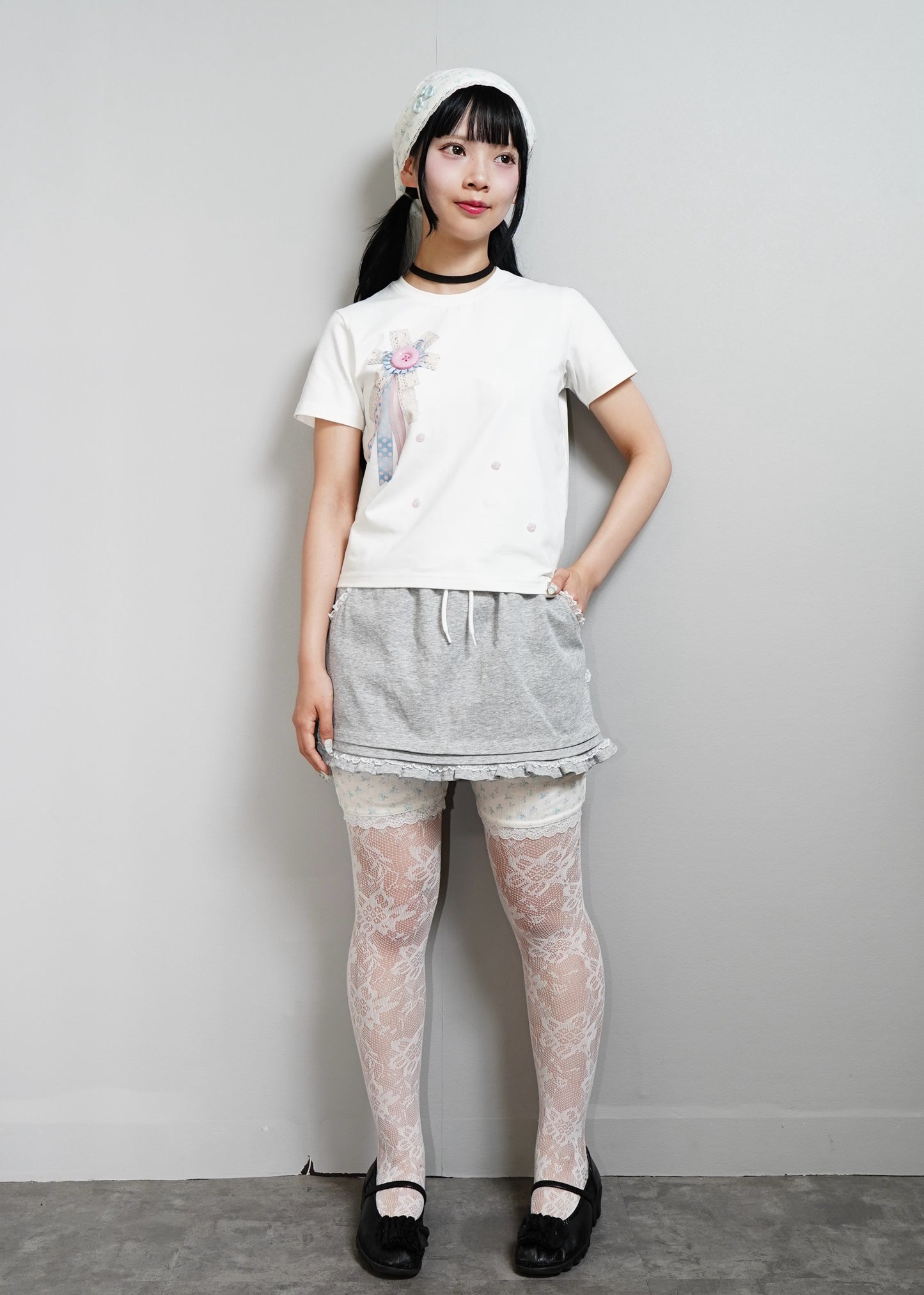 ribbon rosetta button tee