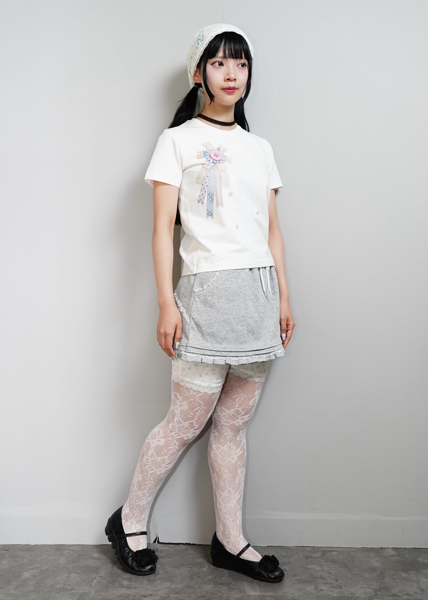 ribbon rosetta button tee