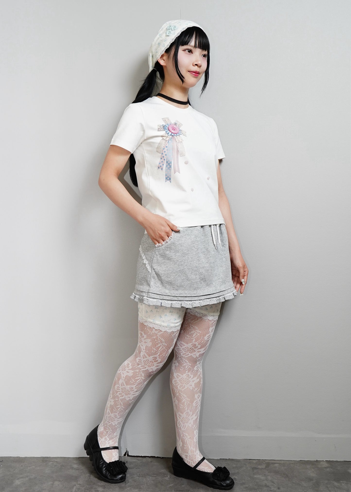 ribbon rosetta button tee