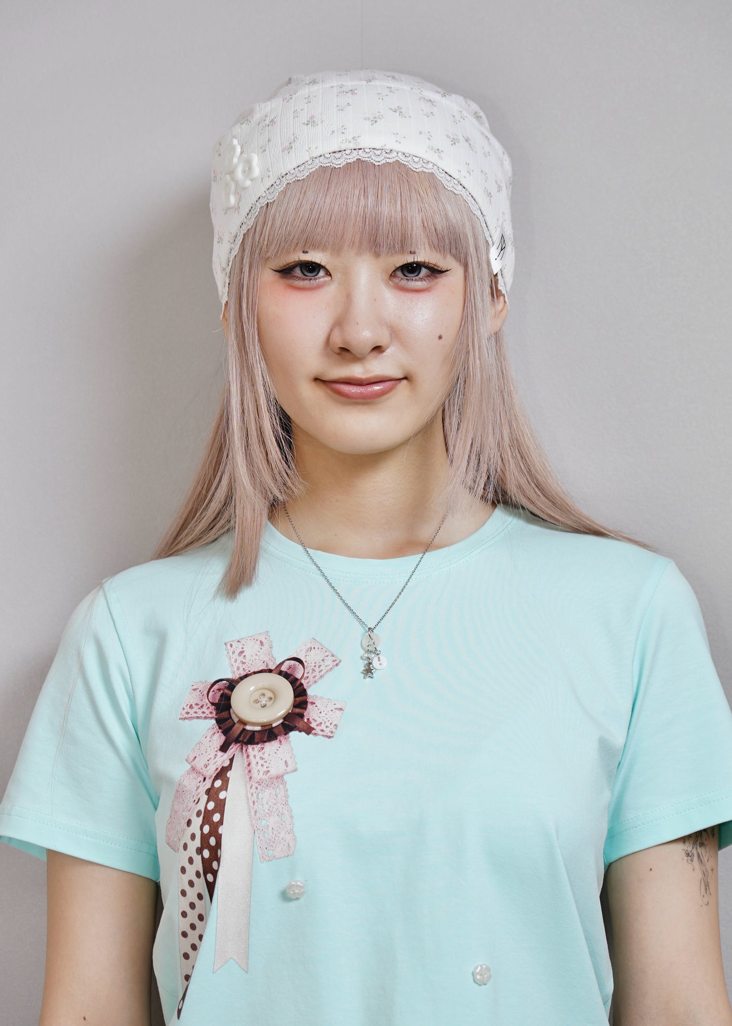 flower button lace beanie