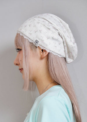 flower button lace beanie