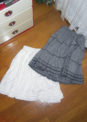 classic frill skirt