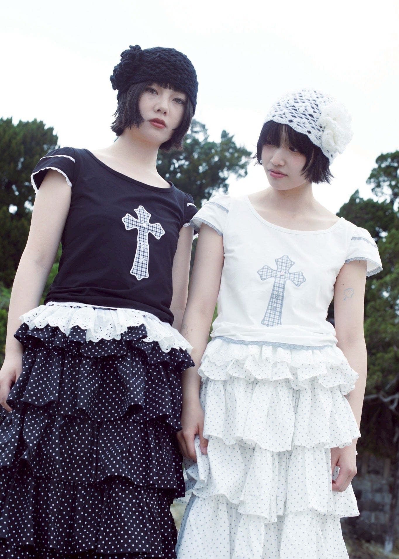 cross rose tee