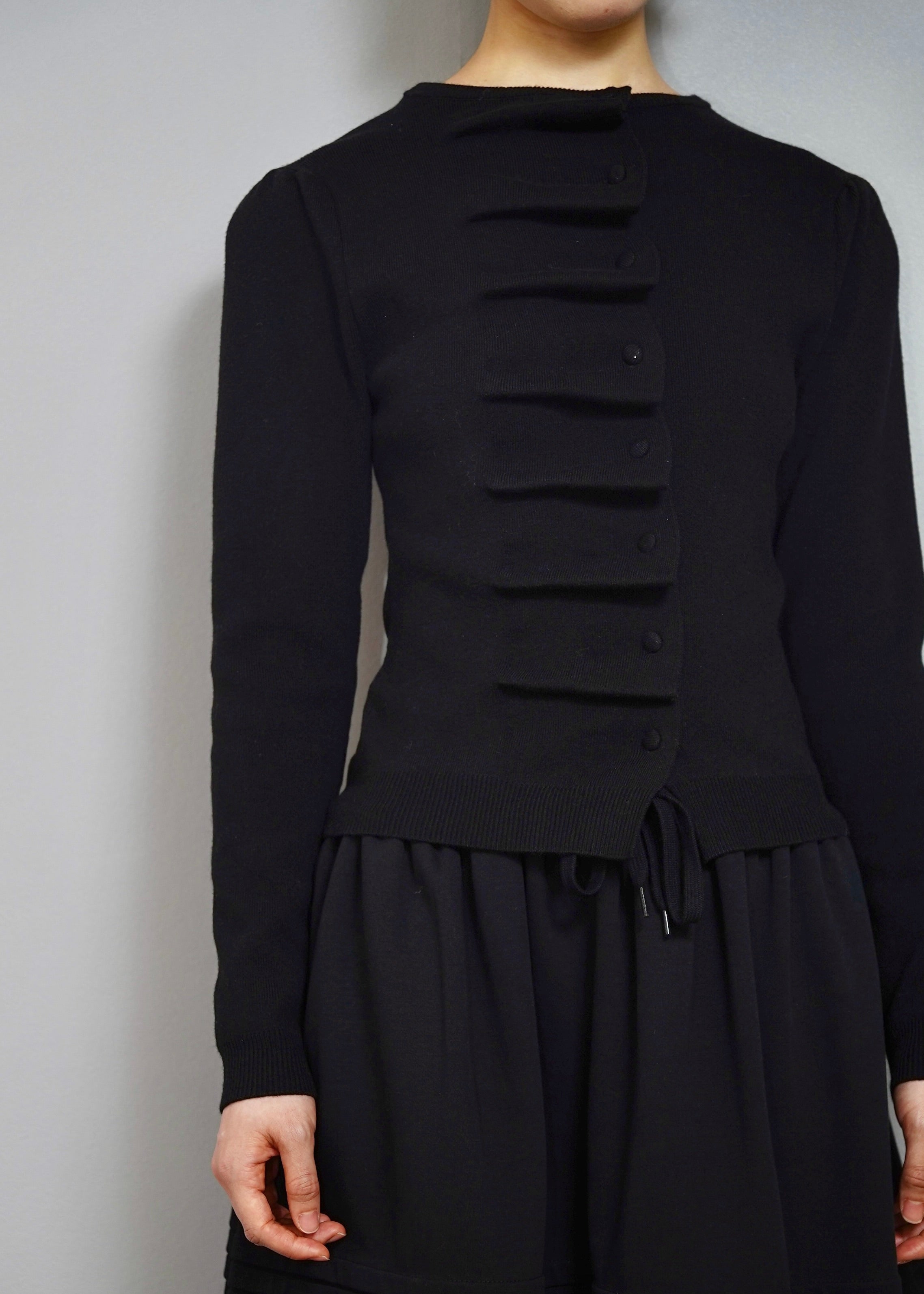 tie.me button up knit-slim fit カーディガン tie.me button up knit-slim fit カーディガン