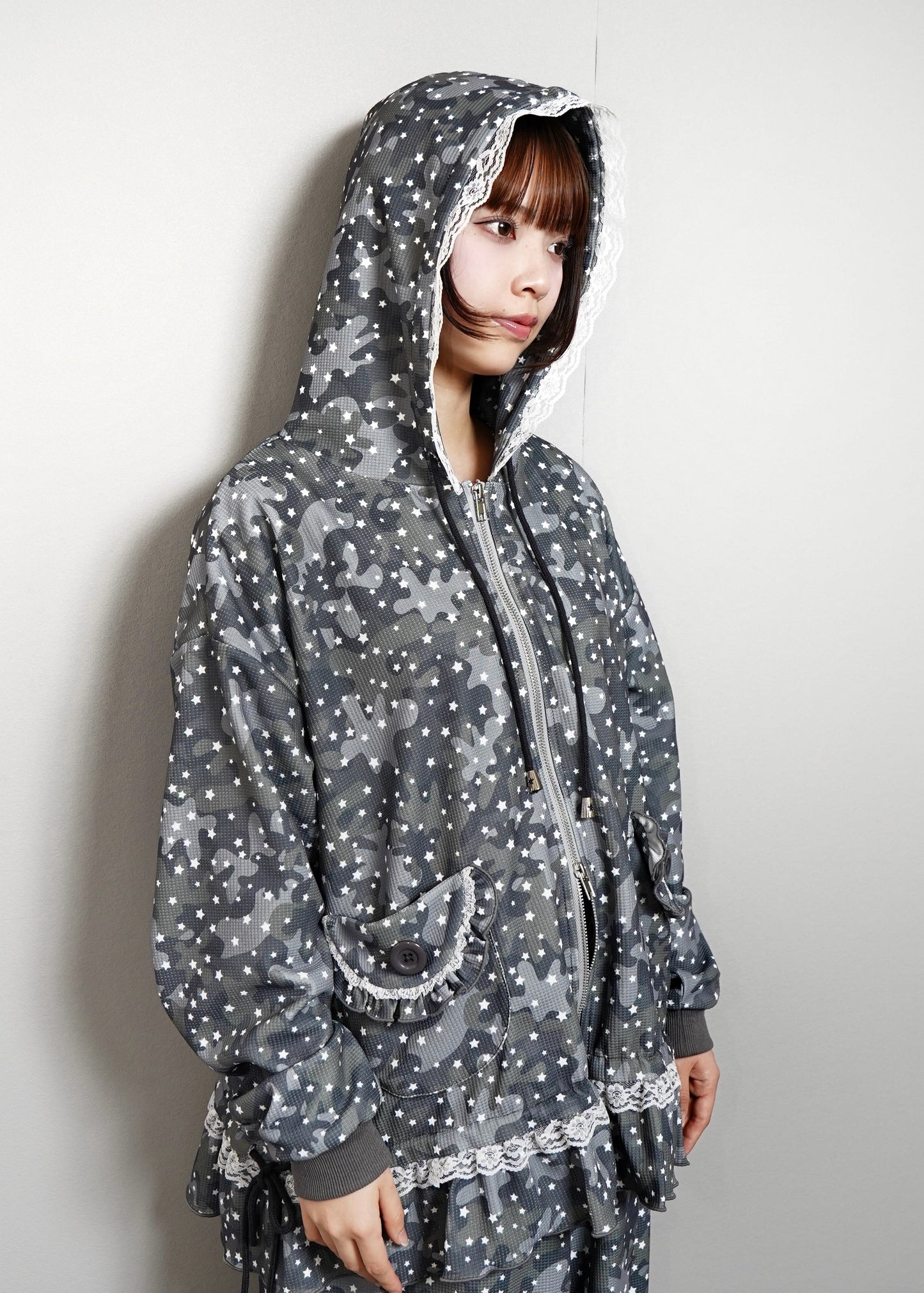 milky star camo hoodie