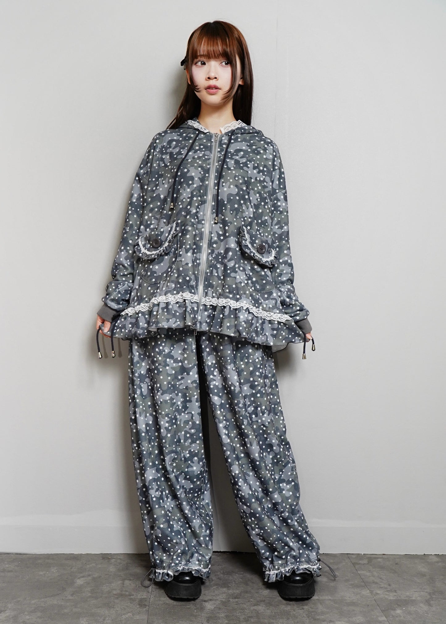 milky star camo hoodie