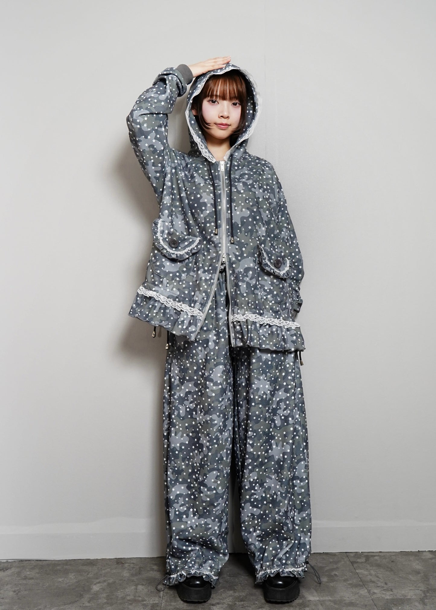 milky star camo hoodie