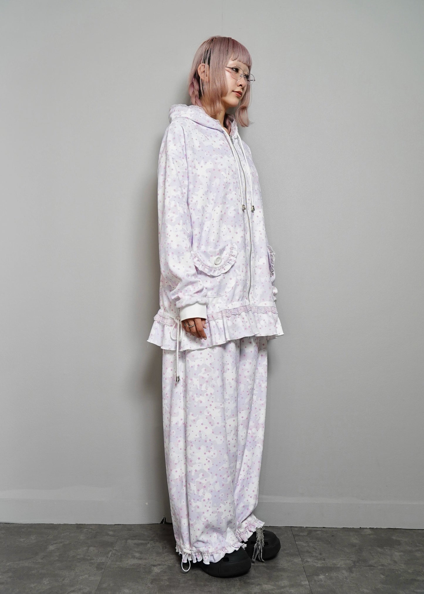 milky star camo hoodie