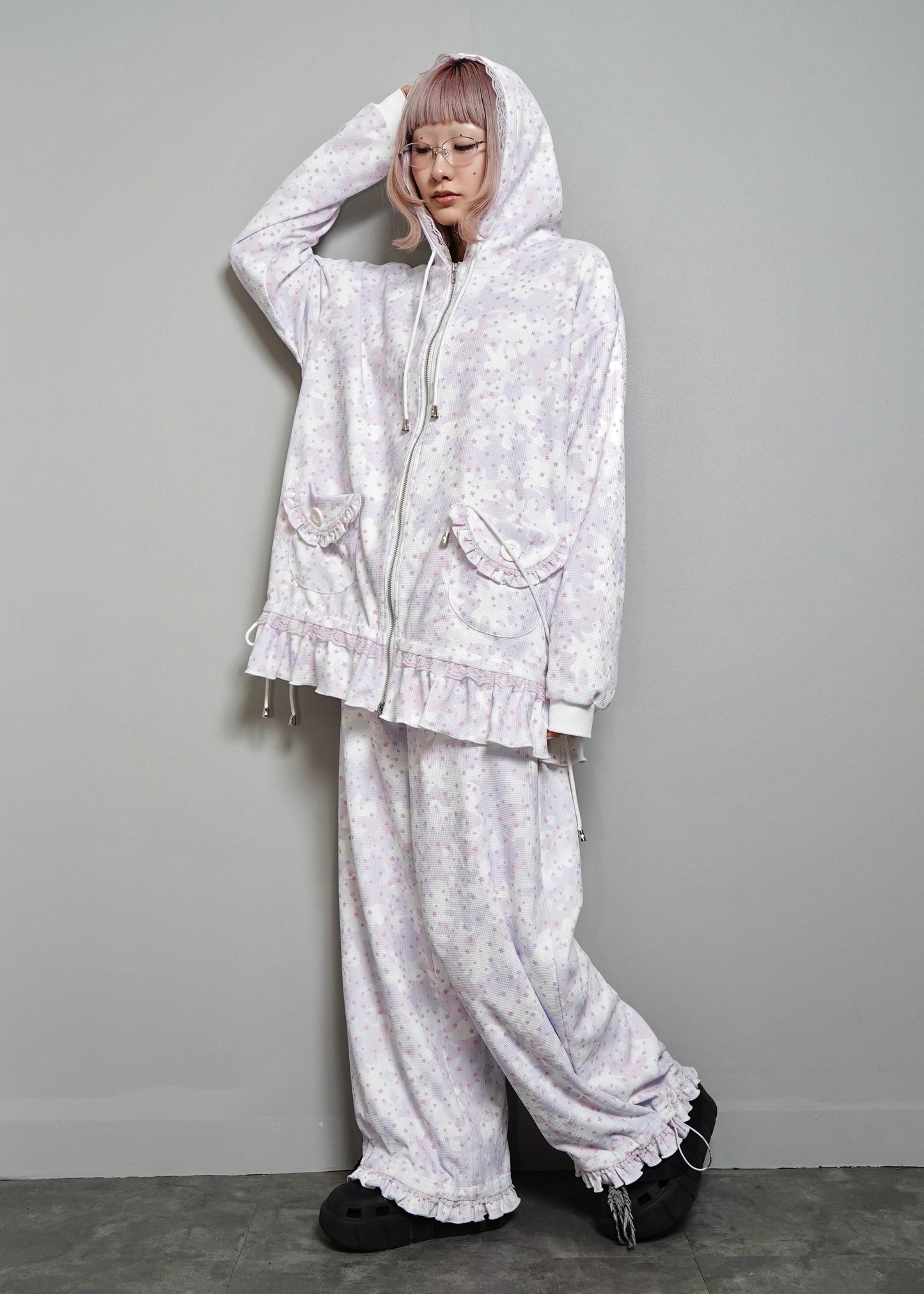 milky star camo hoodie