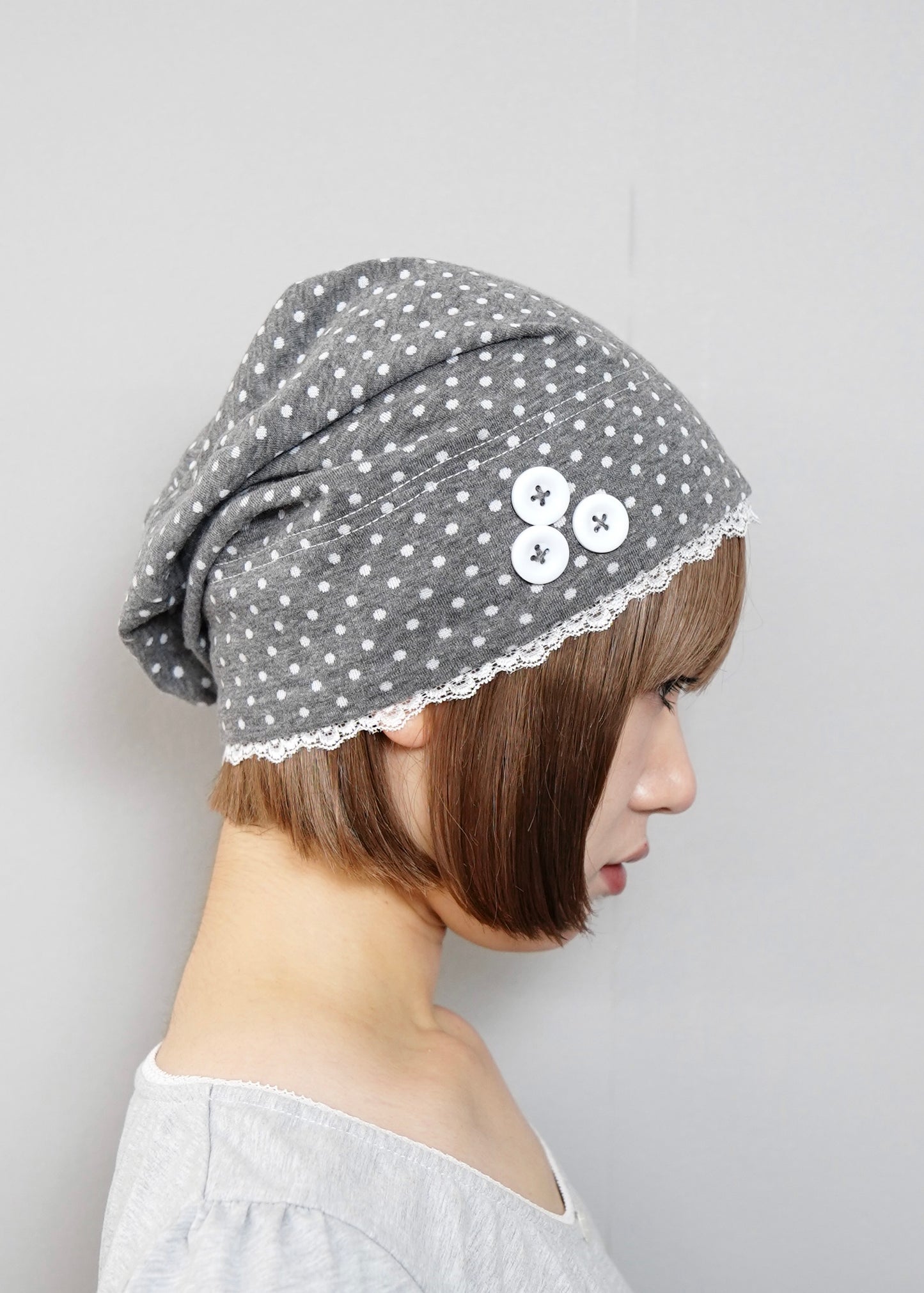 dot button beanie