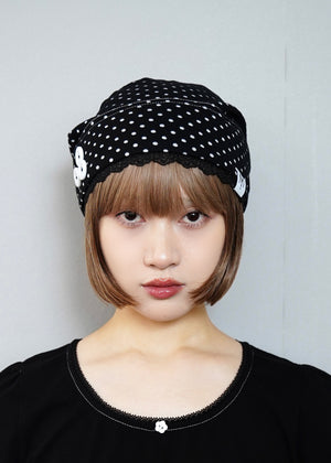 dot button beanie