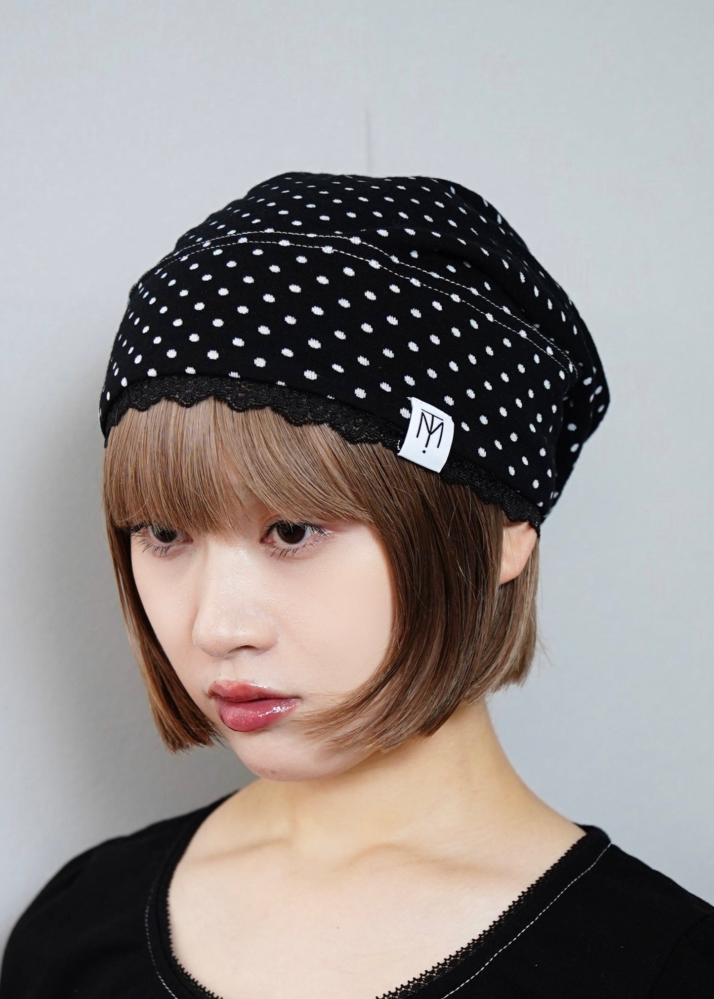 dot button beanie