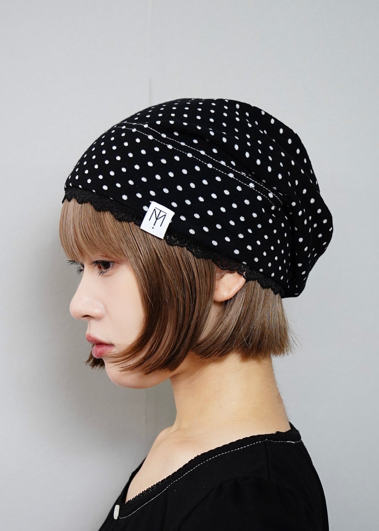 dot button beanie