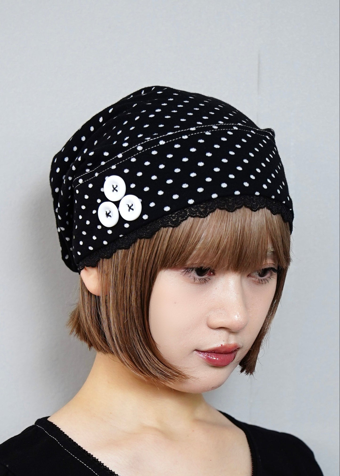dot button beanie