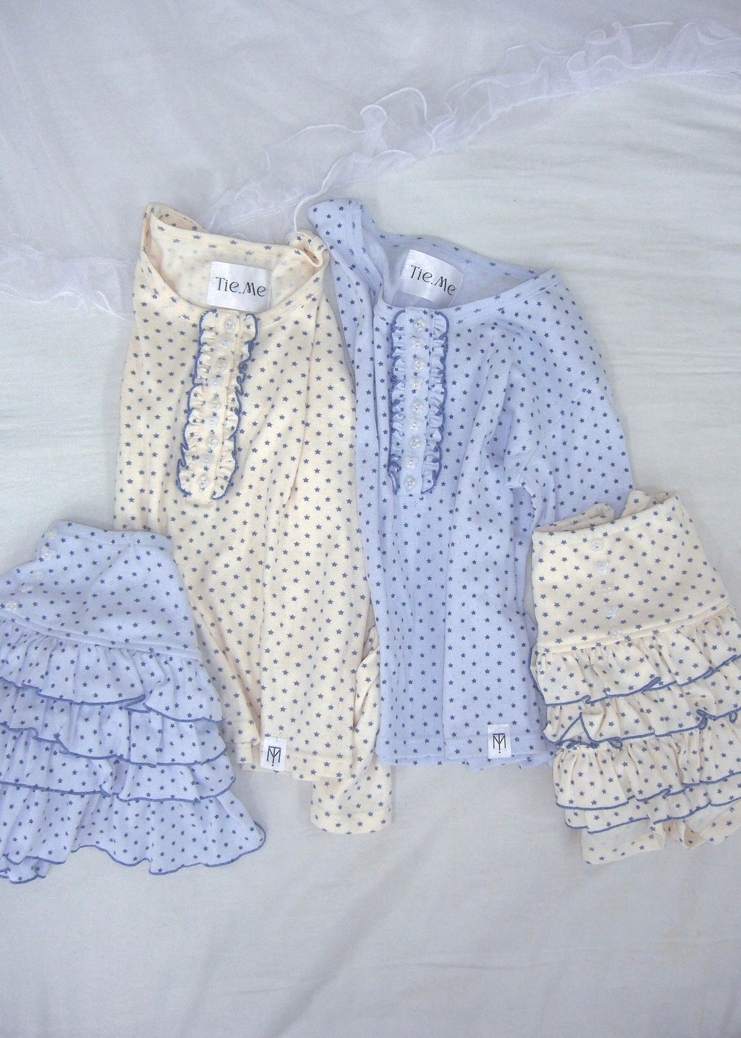 【8月下旬発送】lucky button star short pants